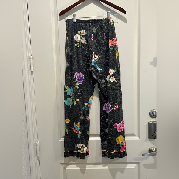Johnny Was Butterfly Hummingbird Pajama Set Size M - Picture 8 of 12